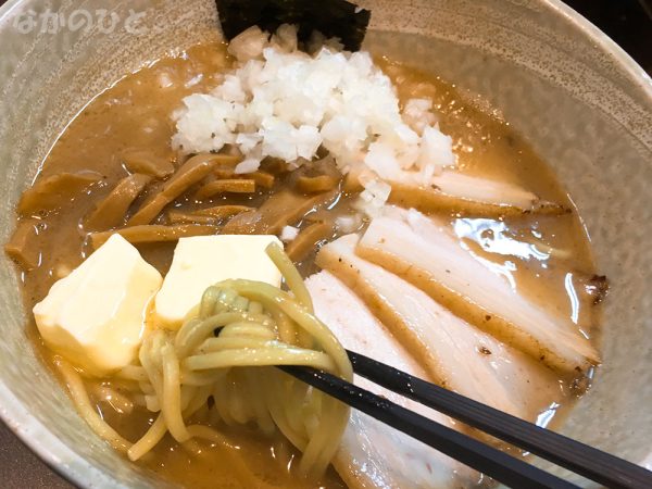 麺彩房の塩バター