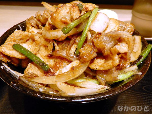 すたみなマンモス焼肉丼