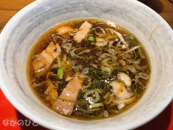 肉煮干し中華そば さいころ 中野本店の味玉つけ麺のスープ