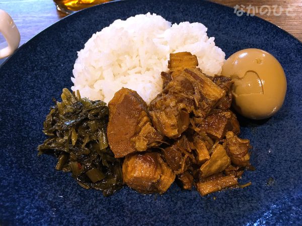 関飯店の魯肉飯（ルーローハン）