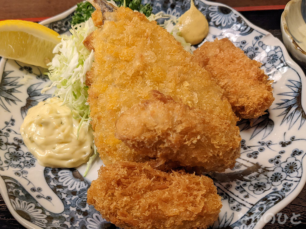 あじ・カキフライ合盛り定食