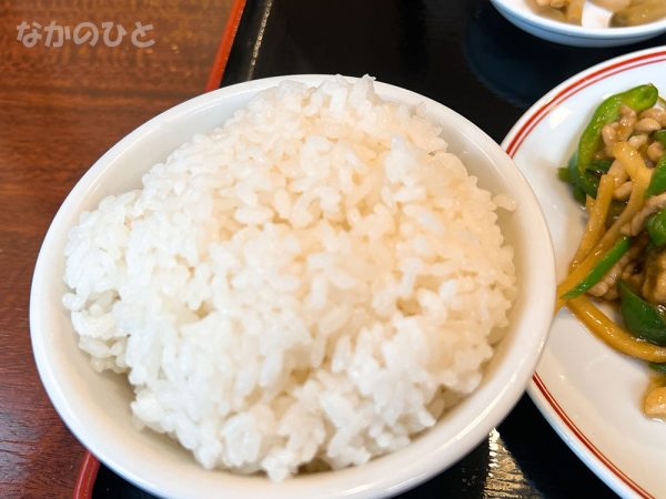 山盛りご飯