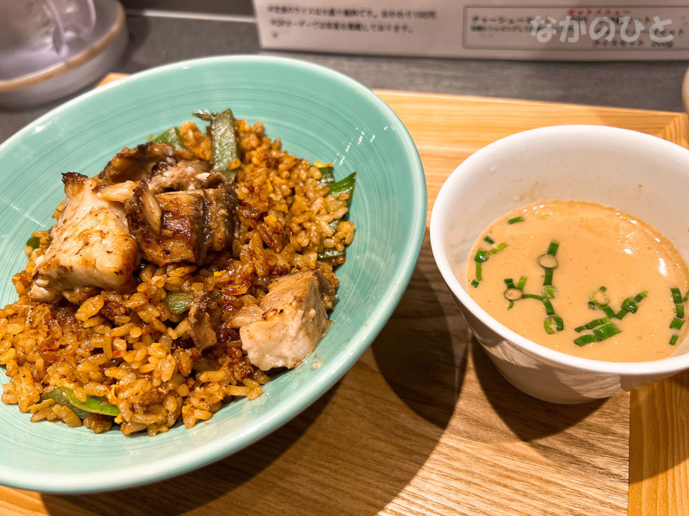 スパイラル飯店の黒醤油炒飯