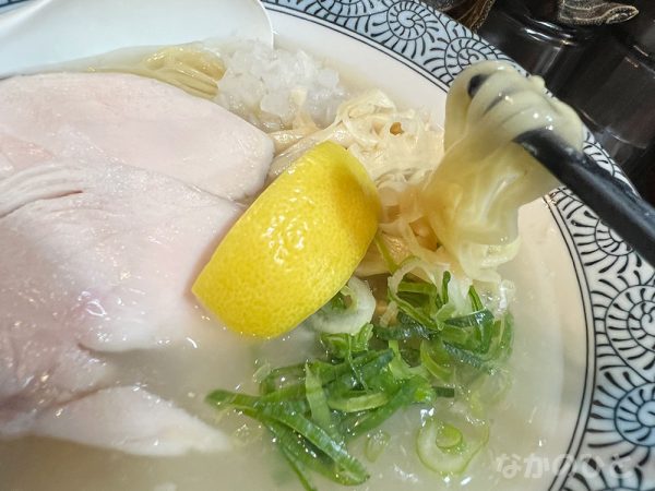 期間限定　冷やし鶏そば（塩味）