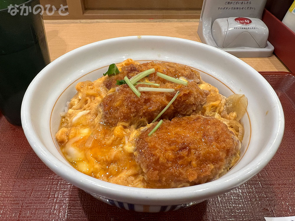 広島県産牡蠣とじ丼